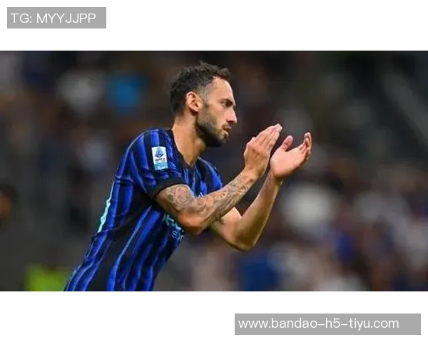 加拉塔萨雷内部人士澄清未与恰尔汗奥卢接触的消息